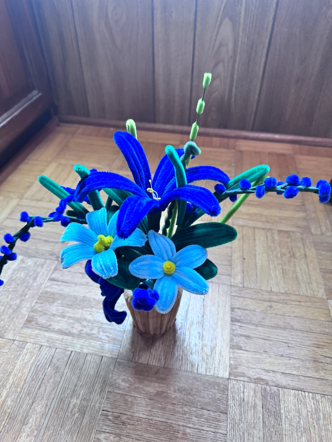 Pipe Cleaner Flowers - Blue and Light Blue - photo 2