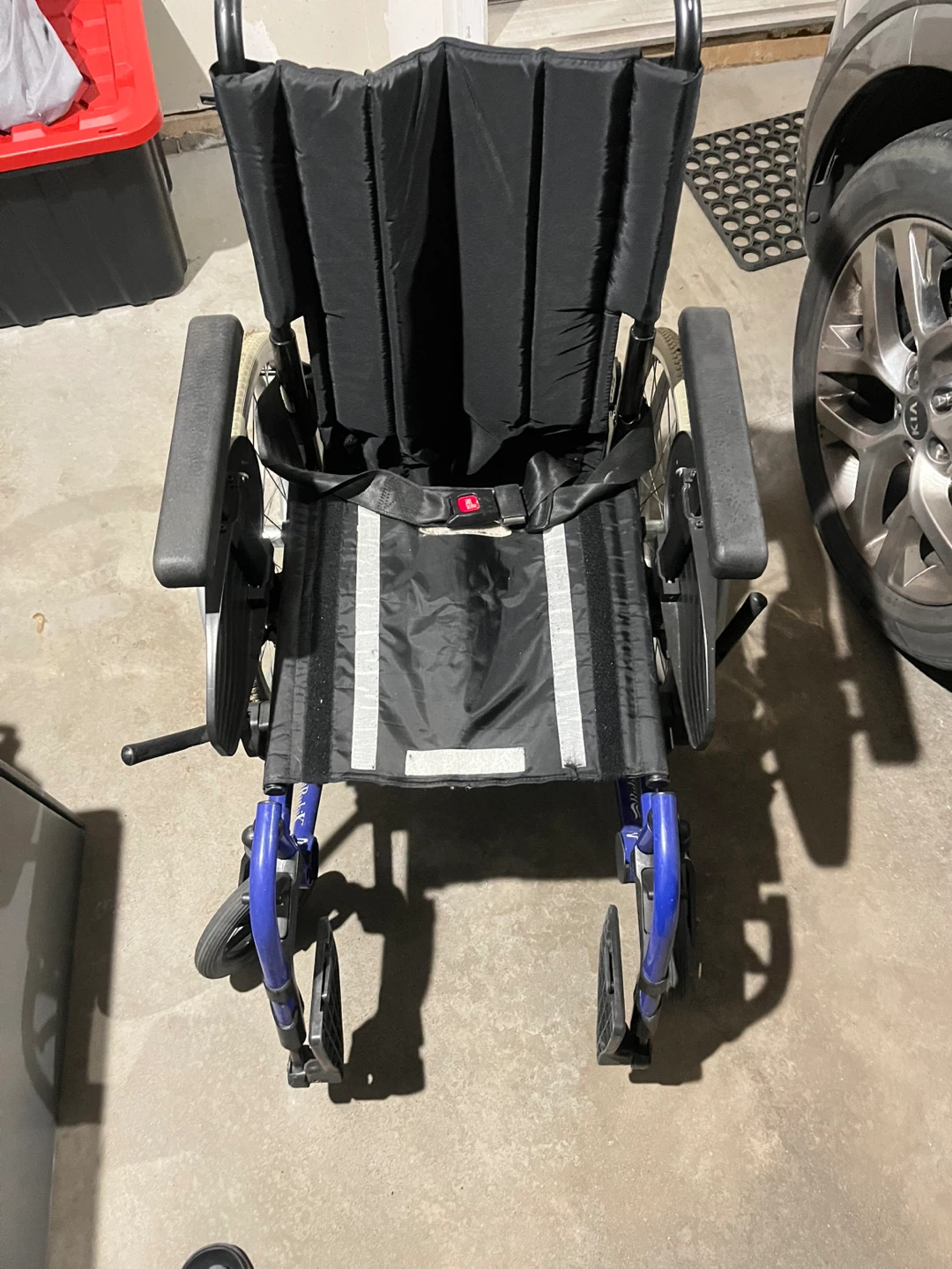Lightweight Manual Wheelchair