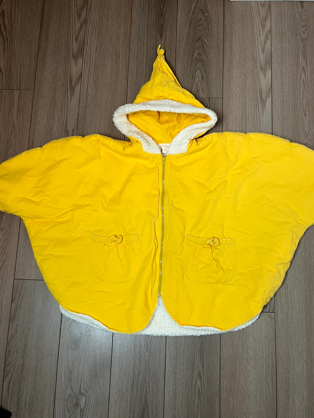 The Little Club Poncho Hooded Jacket Size 6 - photo 2