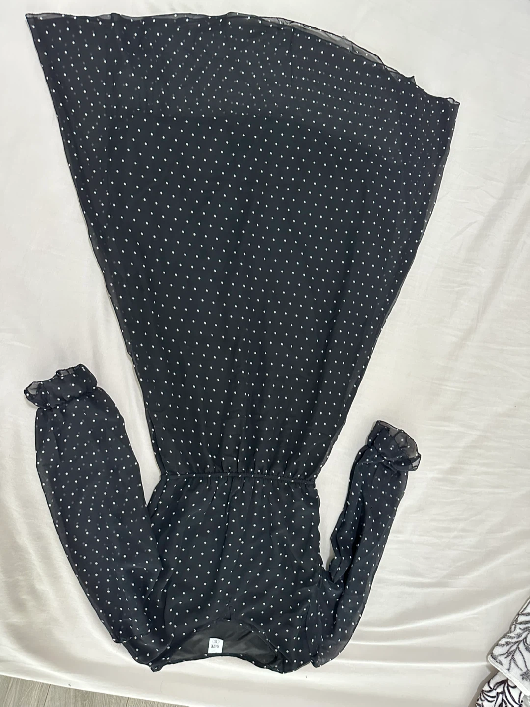 Black polka dot midi dress with sheer sleeves - photo 5