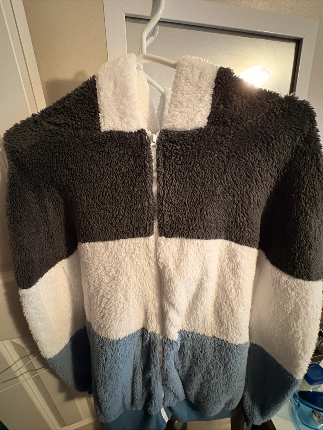 Women’s Fleece  Fuzzy Zip-Up Jacket