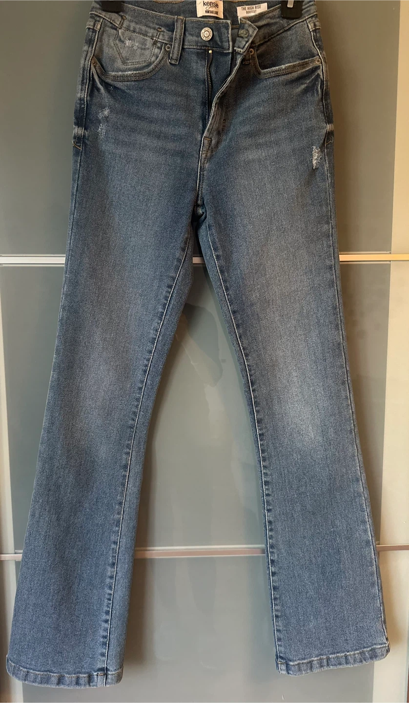 Kensie High Rise Flare Jeans