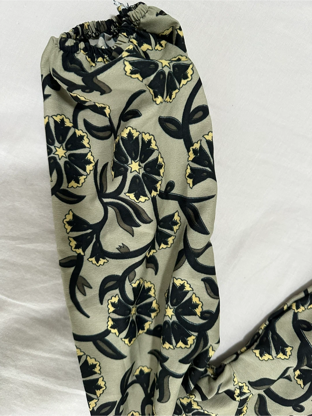 Pleated Midi Dress with Floral Print - photo 5