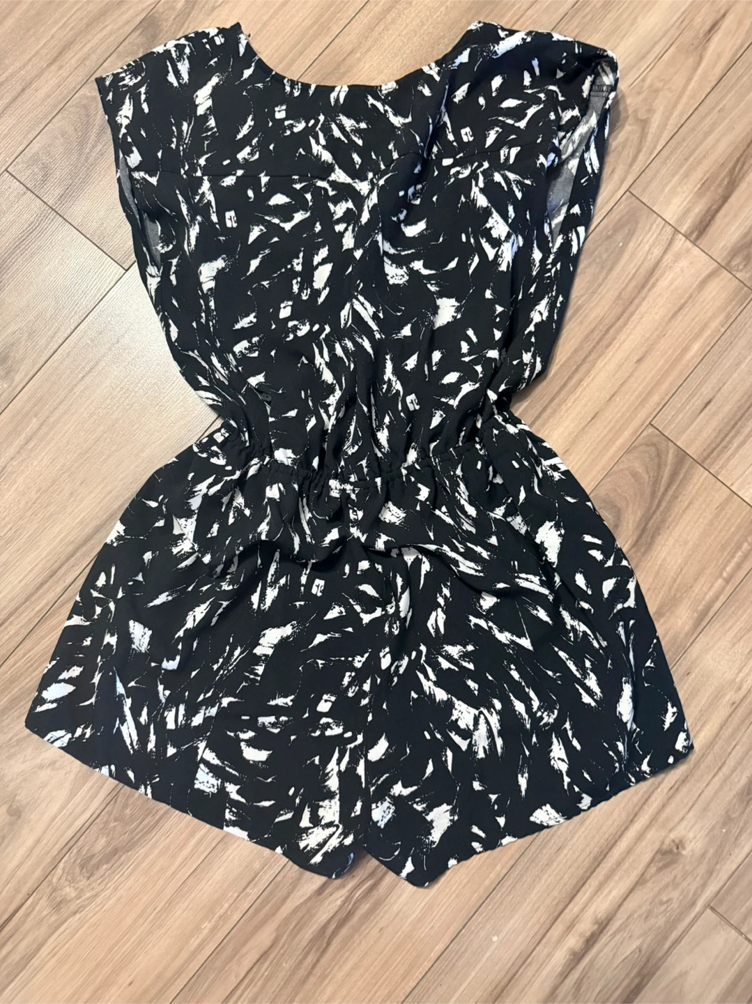 Black and White Abstract Print Romper - photo 2