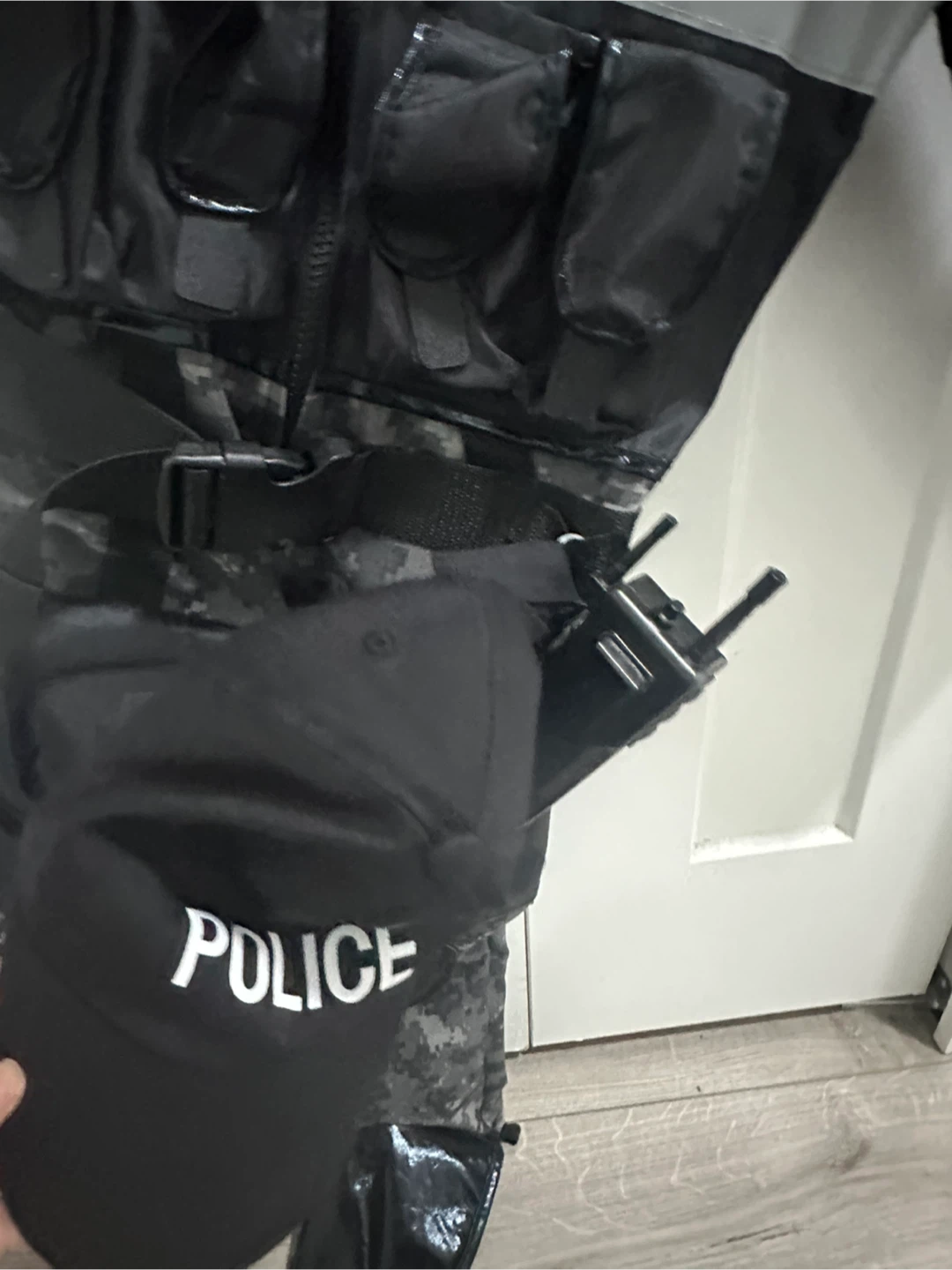 Police Costume Set with Hat and Accessories -3T - photo 5