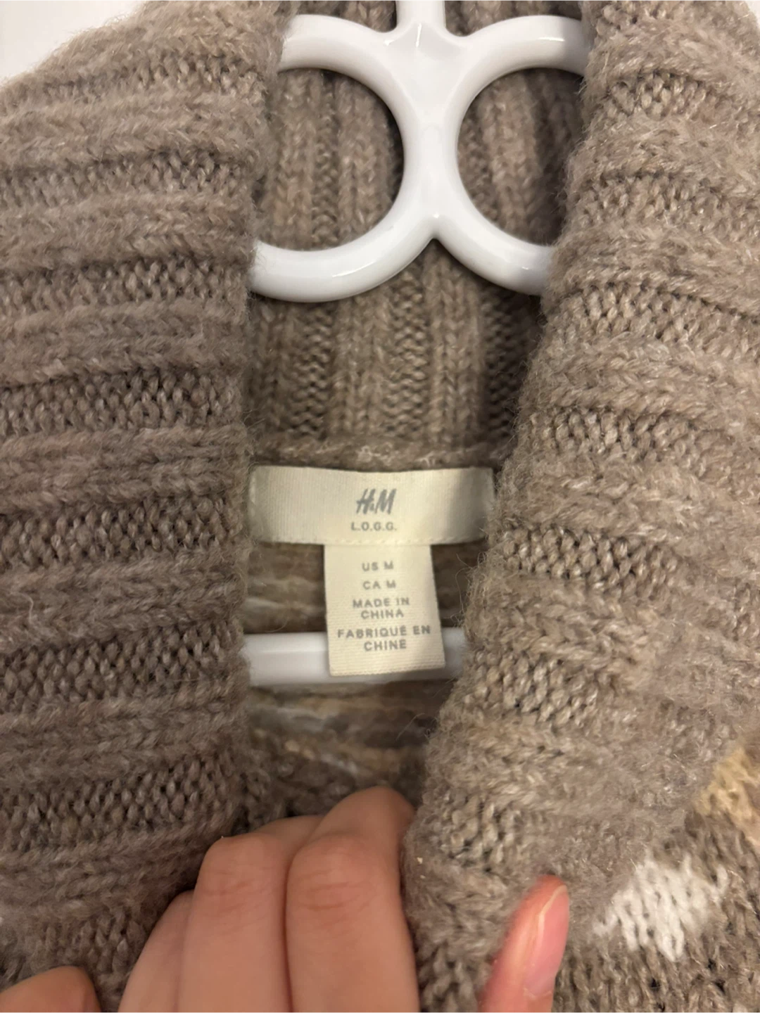 Women's Turtleneck Sweater - Size Medium - photo 2