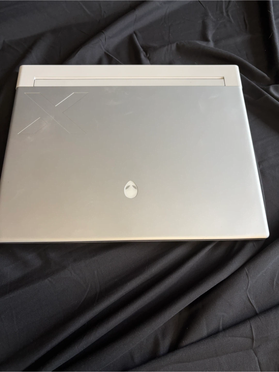 Alienware x16 R1 Gaming Laptop