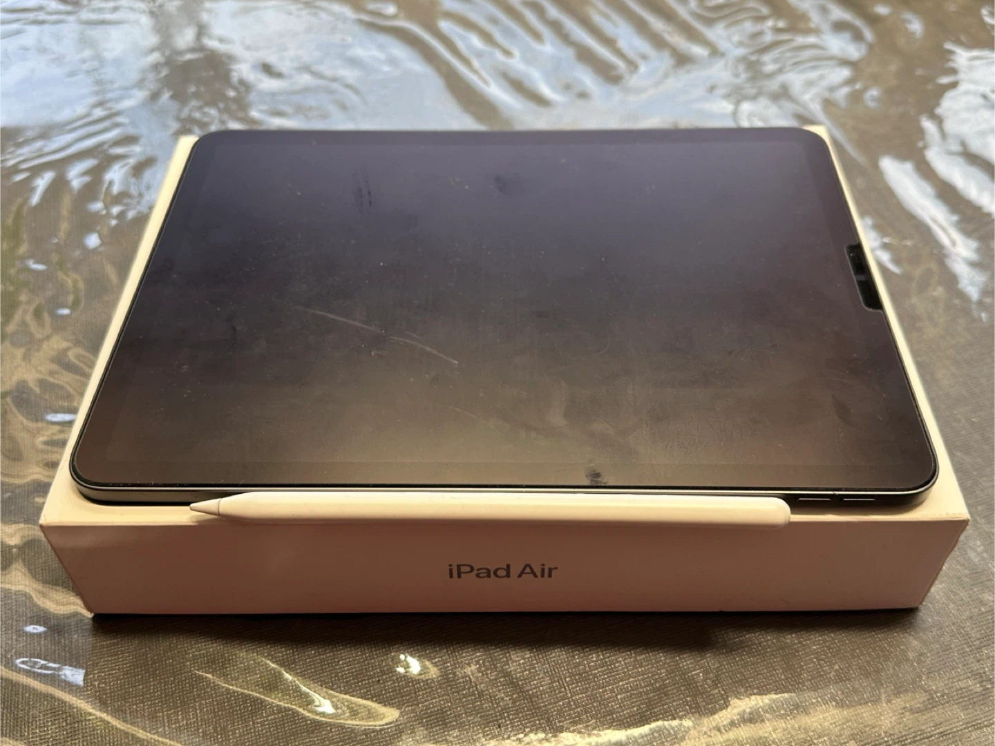 Apple iPad Air (5th generation) - photo 2