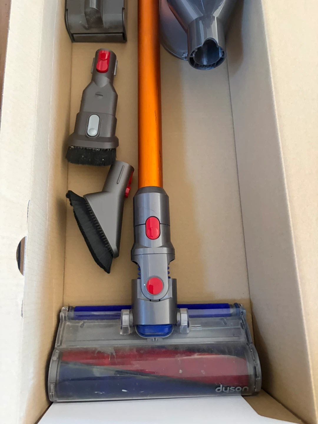 Dyson V8 Absolute Cordless Vacuum Cleaner - photo 3
