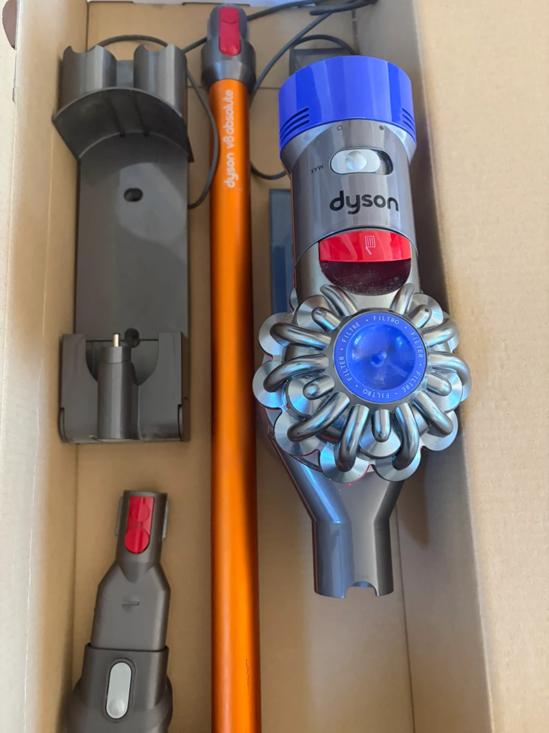 Dyson V8 Absolute Cordless Vacuum Cleaner - photo 2