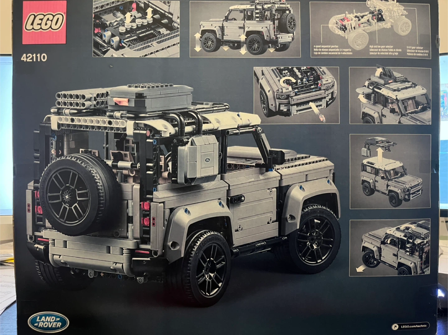 LEGO Technic 42110 Land Rover Defender Set - photo 3