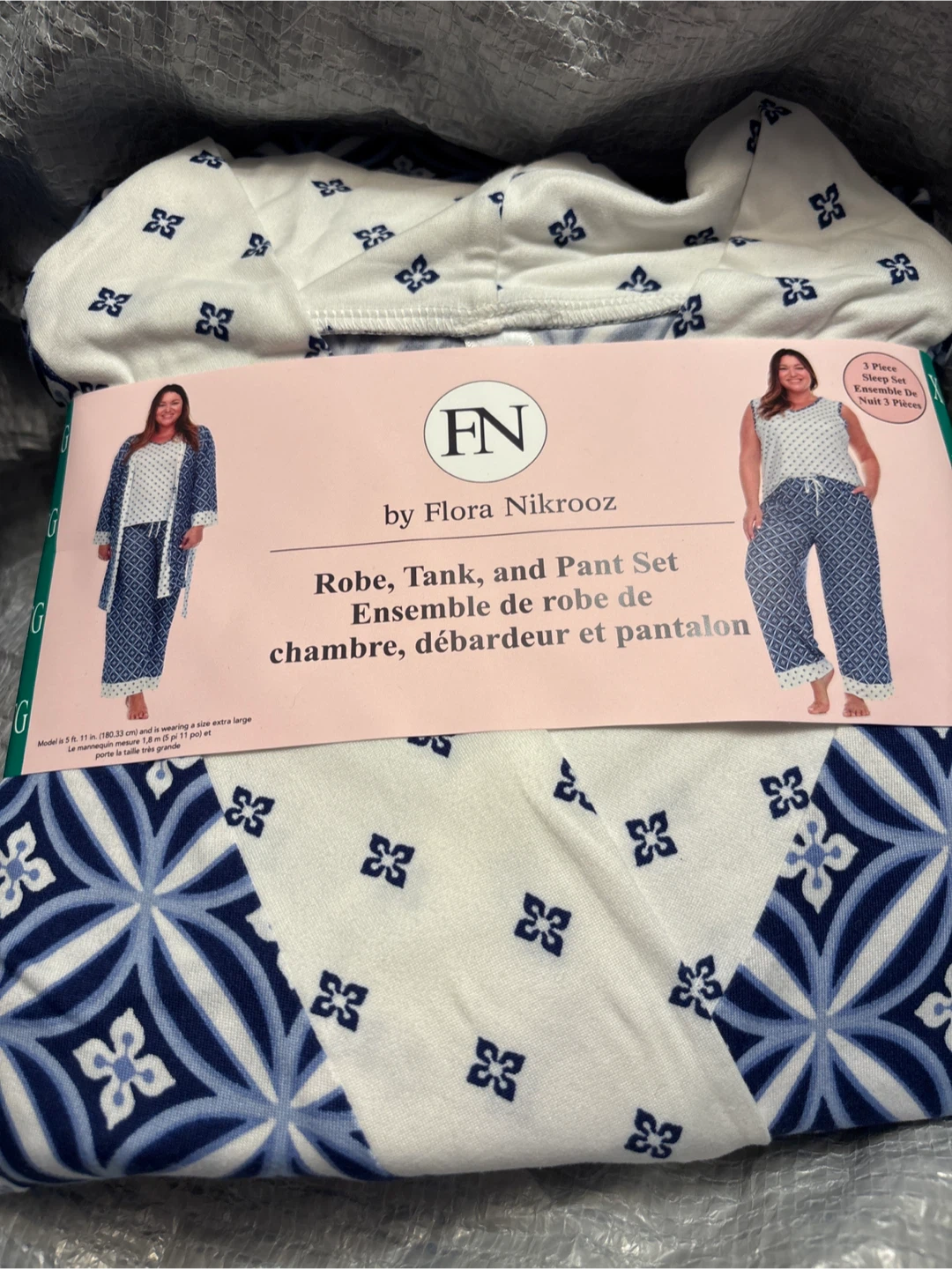 Flora Nikrooz Robe, Tank, and Pant Set XL- Blue/White