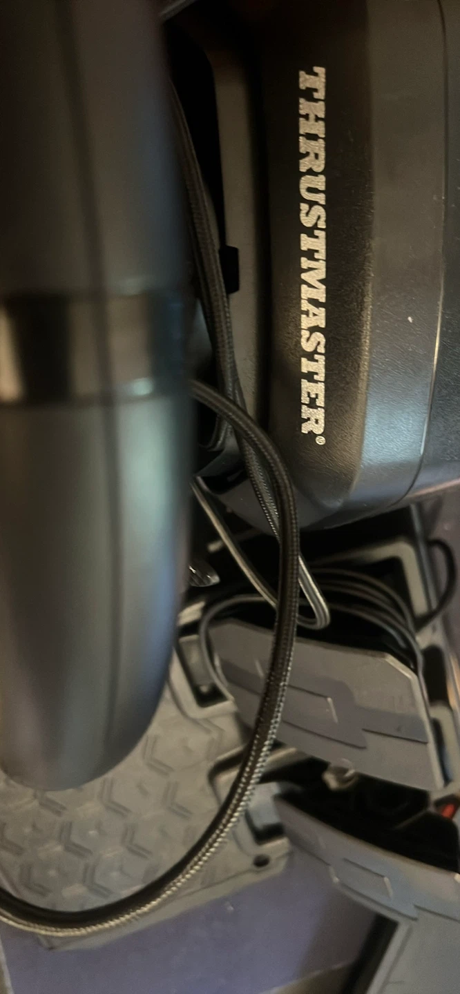 Thrustmaster Wheel (PC/XBOX ONLY!) (PRICE CANT BE DROPPED⚠️) - photo 3