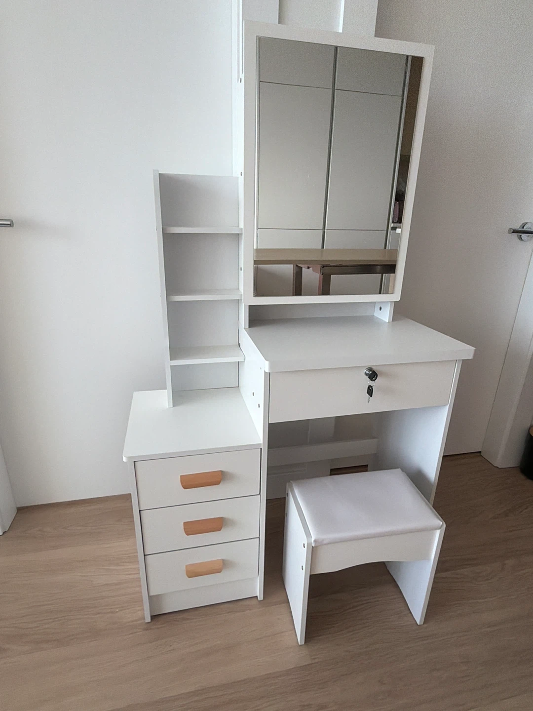 Brand new White Vanity Set with Mirror and Stool