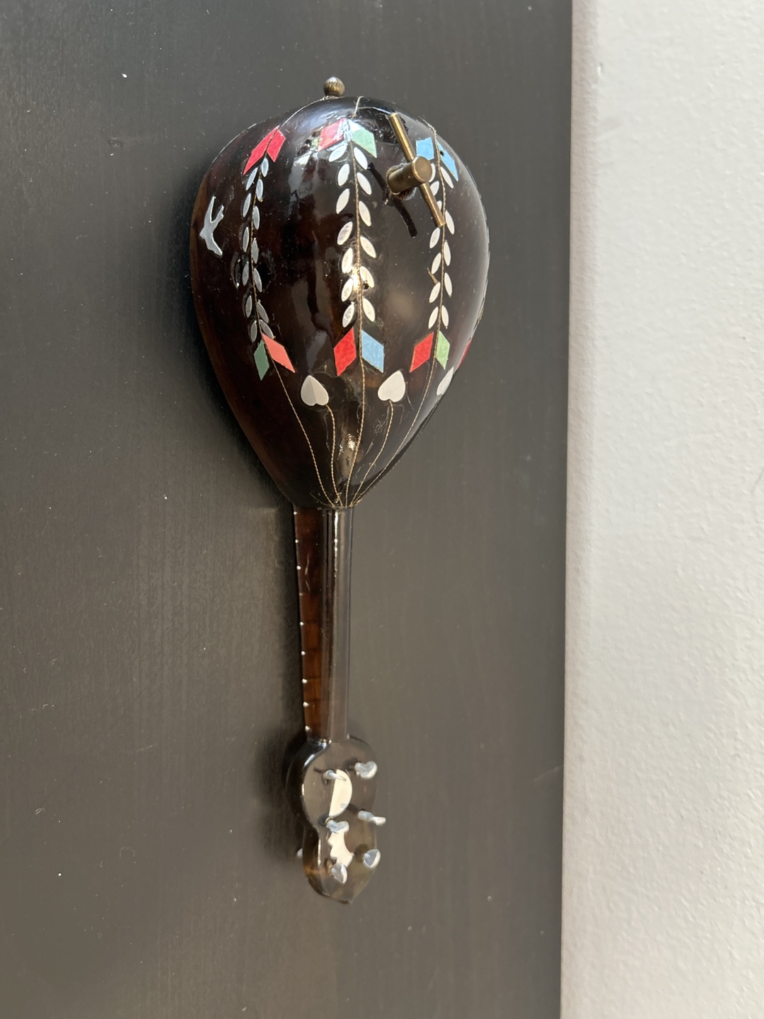 Vintage mini decorative Mandolin Music Box Hand painted - - photo 2