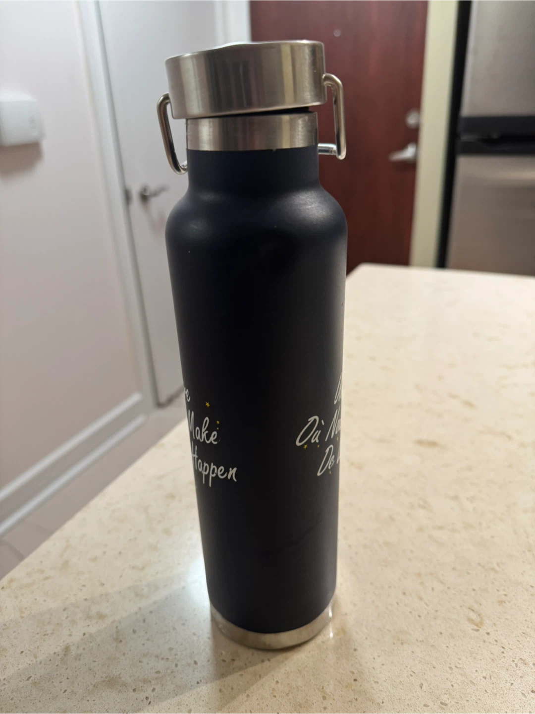 Black Reusable Water Bottle - photo 2