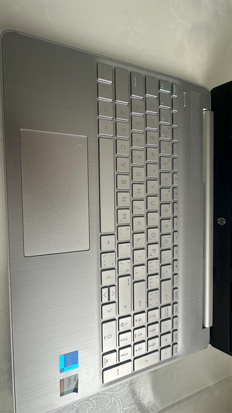 HP Core i7 Laptop – 16GB RAM, Touchscreen, Like New! - photo 2