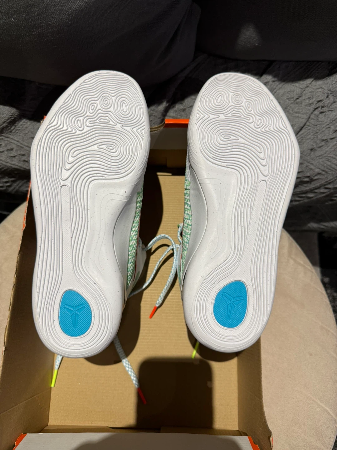 Nike Kobe IX Elite (GS) Youth Basketball Shoes - photo 3