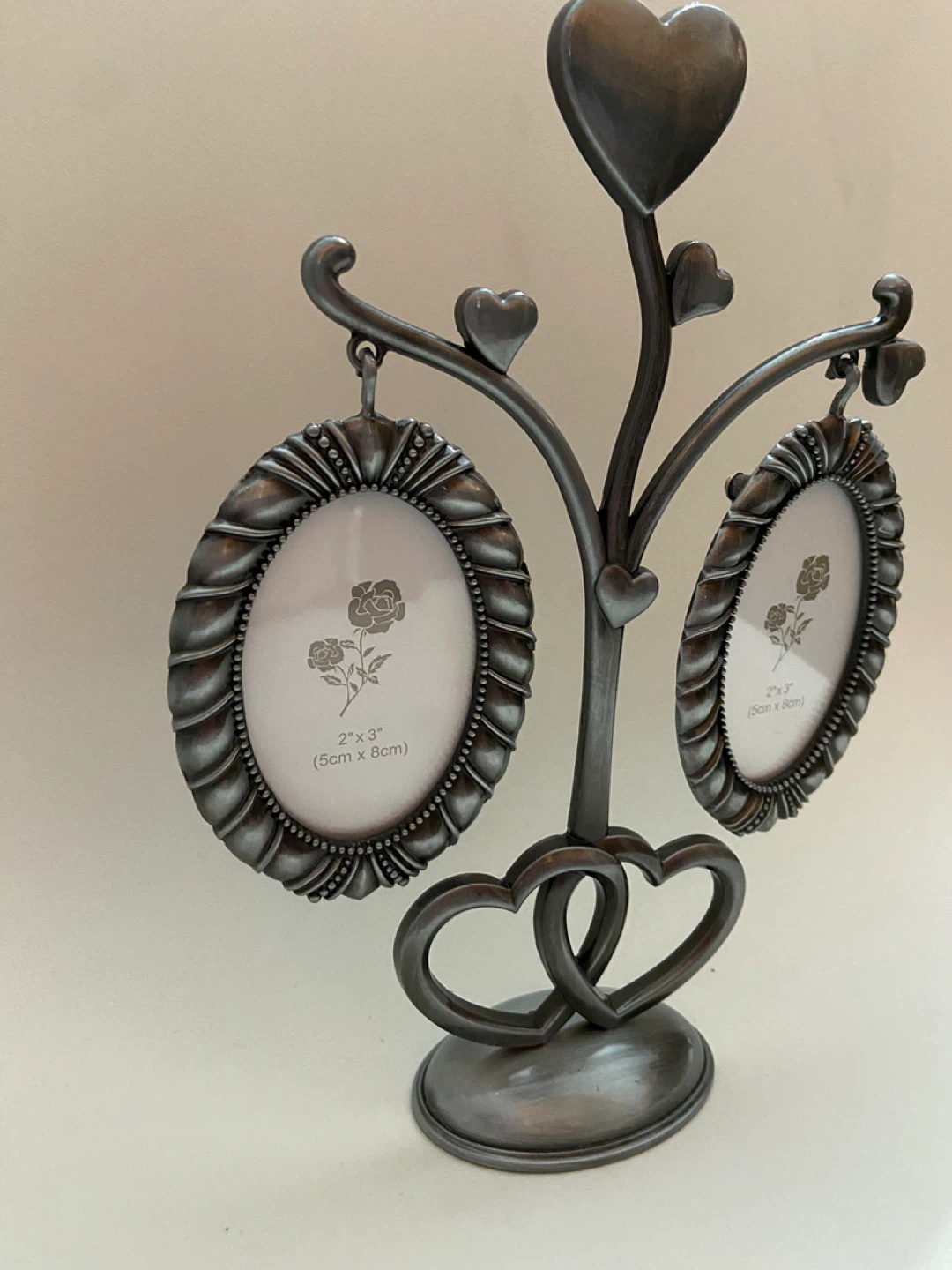 Silver Tone Double Oval Photo Frame with Hearts - photo 3