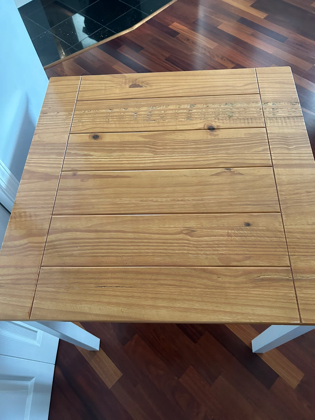 Dinning table small size Wooden top table