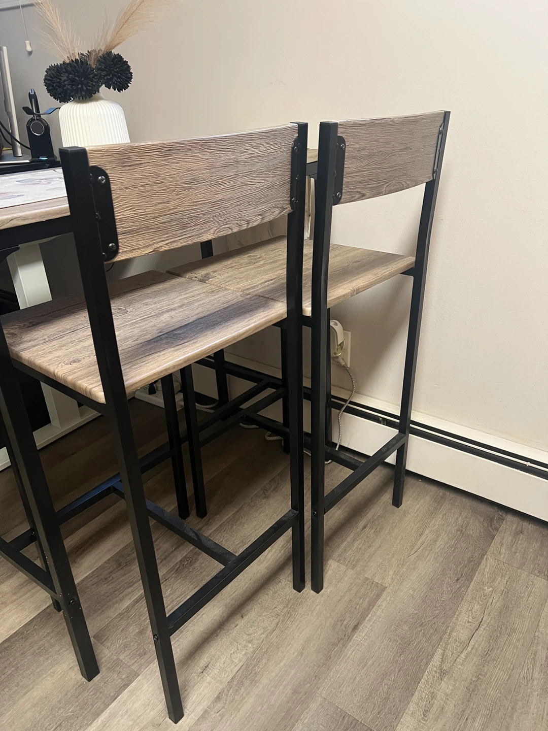 Counter Height Dining Set with 2 Stools - photo 4