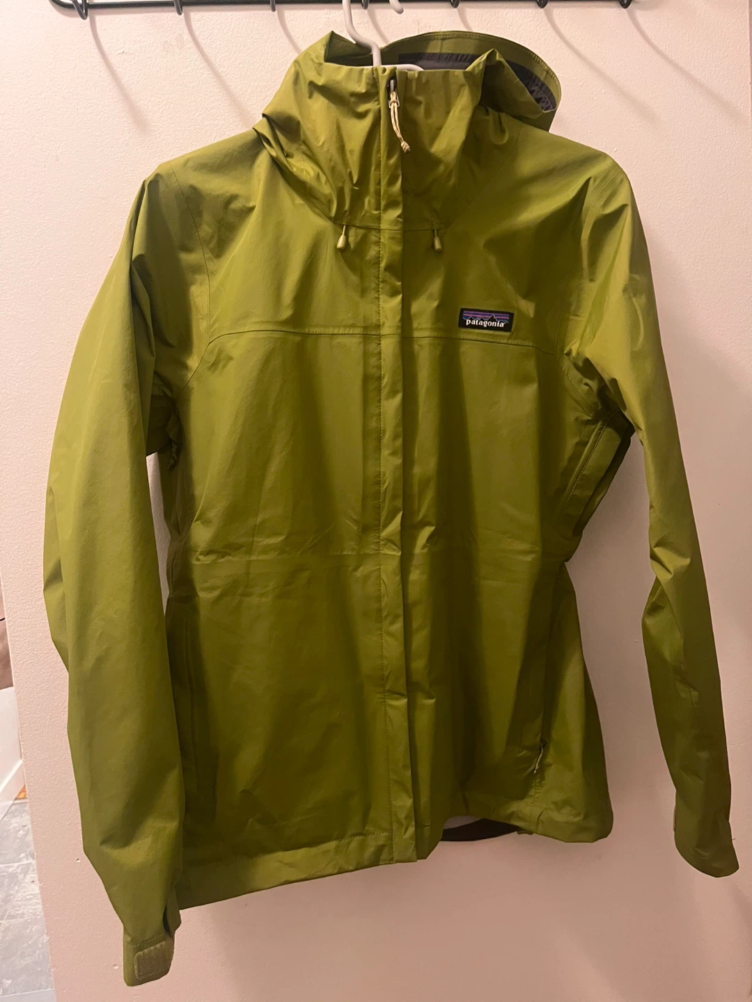 Patagonia Women's Rain Jacket - Medium