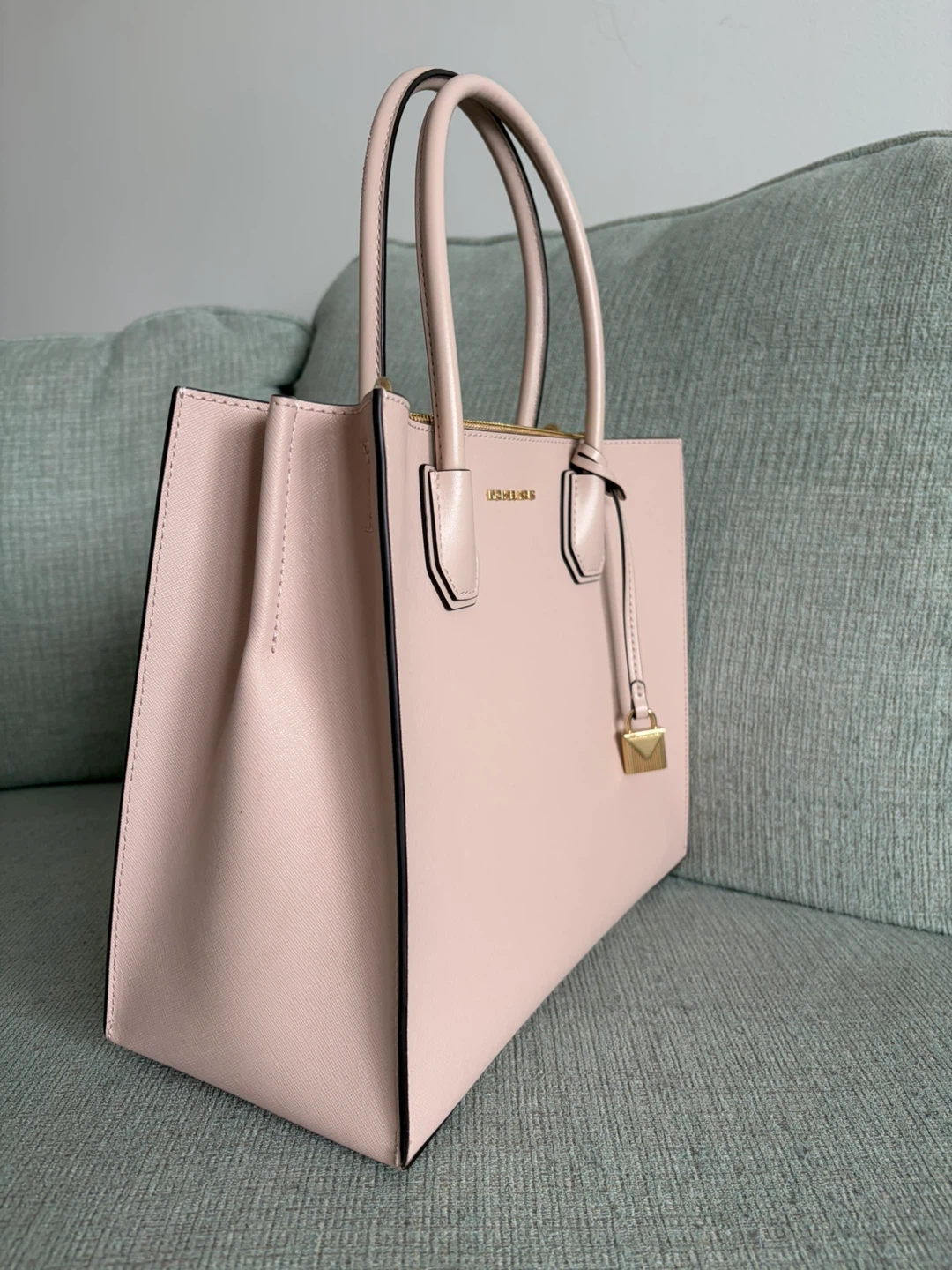 Michael Kors Pink Leather Tote Bag - photo 2