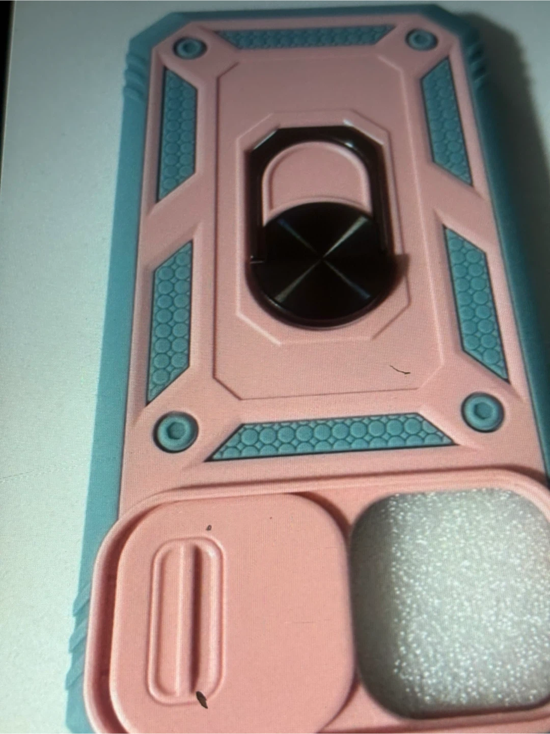 Coque de cellulaire rose avec anneau et support