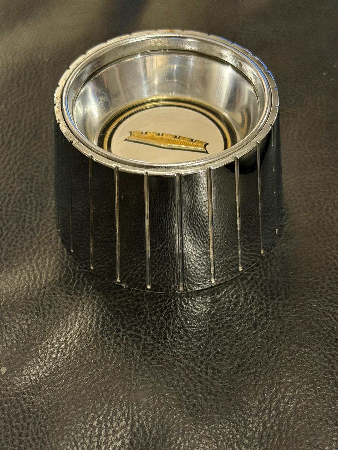 OEM Vintage 1962 Chrysler 300 Horn Button - photo 3