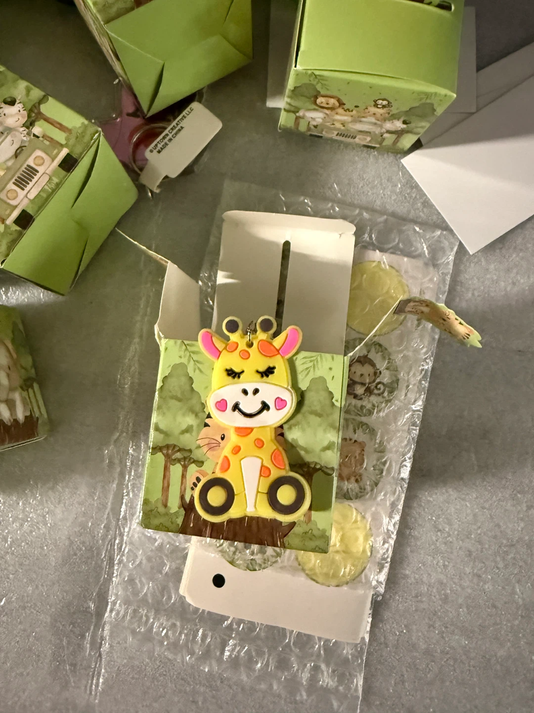 Safari Animal Themed Party Favor Boxes with Charms - photo 5