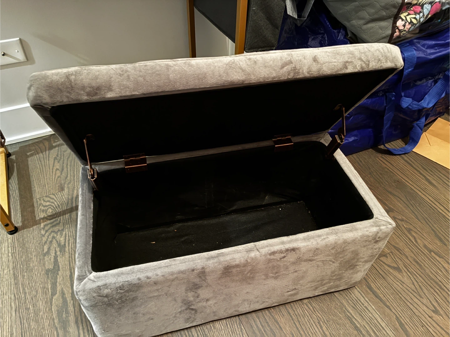 Tufted Storage Ottoman - photo 2
