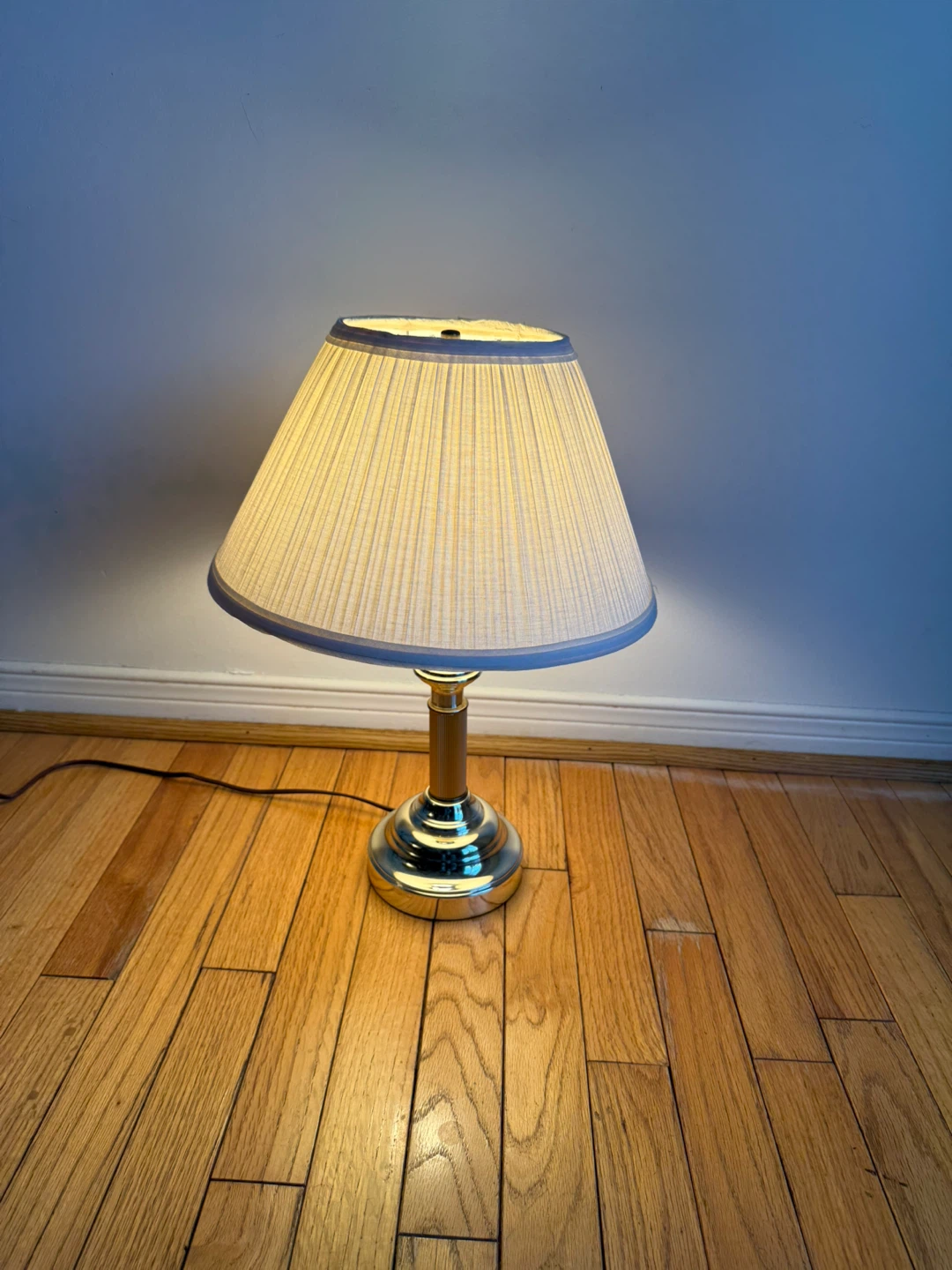 Estate Sale - Assorted Lamp Collection – Vintage & Traditional - photo 3