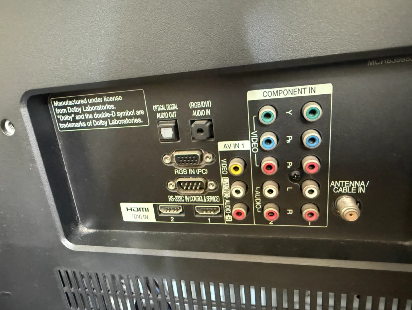 LG 42" 42LK450 LCD TV - photo 3