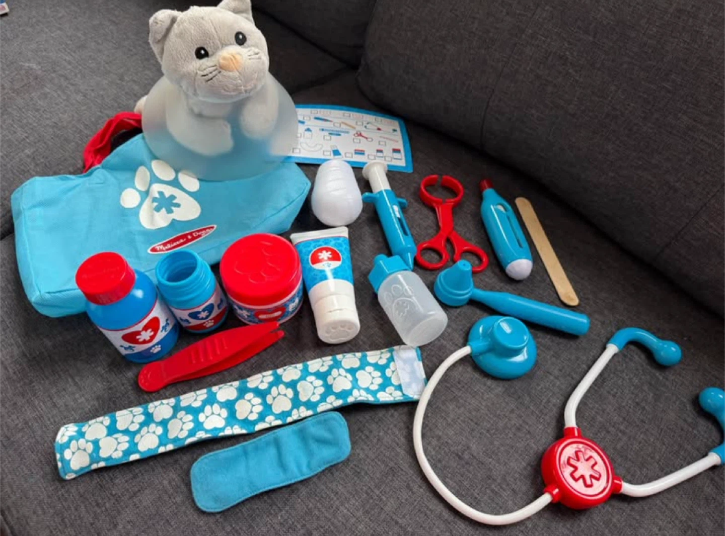 Melissa & Doug Pet Vet Play Set