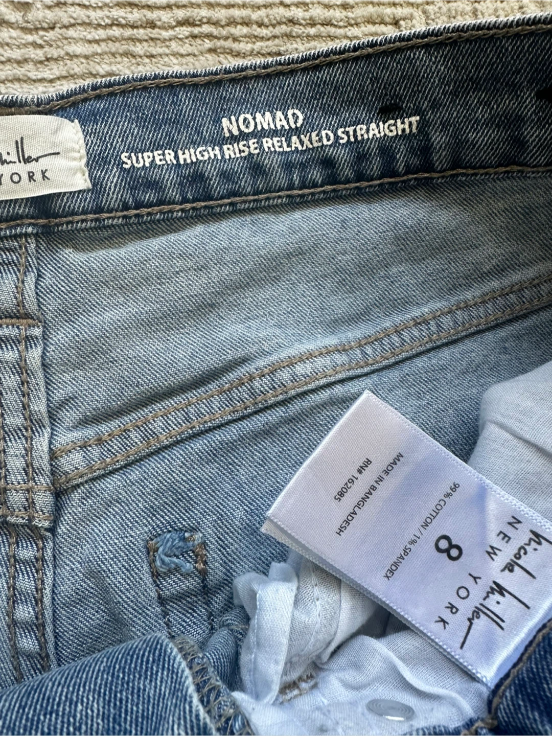 Nicole Miller Relaxed Straight Jeans Size 8 - photo 4
