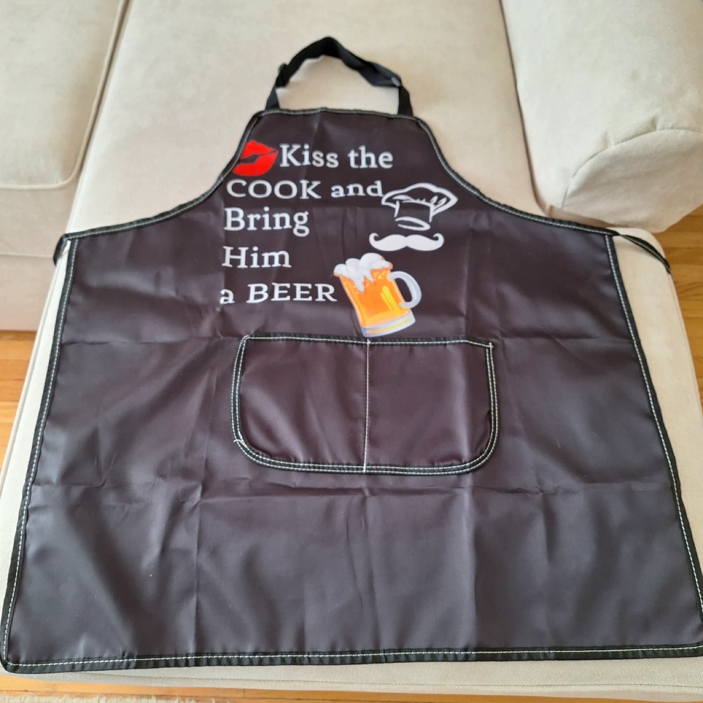 Black Apron - Kiss the Cook and Bring Him a BEER