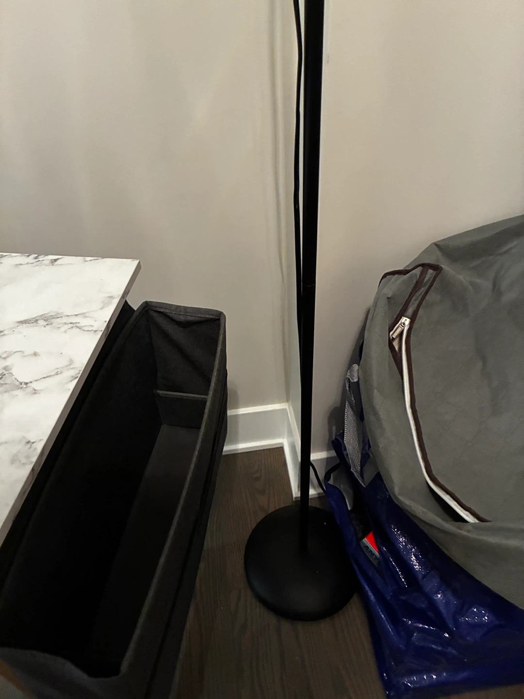 2 Black Floor Lamps - photo 4