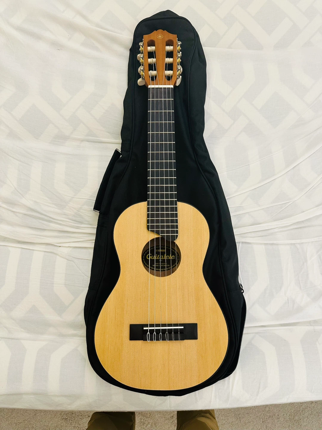 Yamaha Guitalele GL1 Nylon String Acoustic Guitar