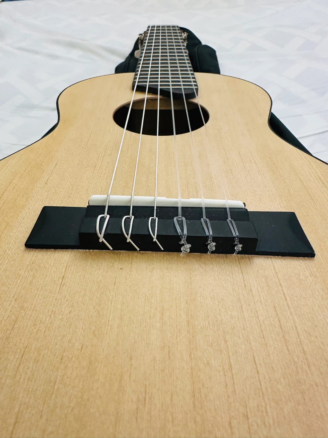 Yamaha Guitalele GL1 Nylon String Acoustic Guitar - photo 3