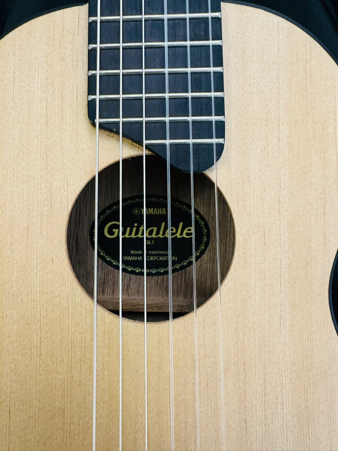 Yamaha Guitalele GL1 Nylon String Acoustic Guitar - photo 2