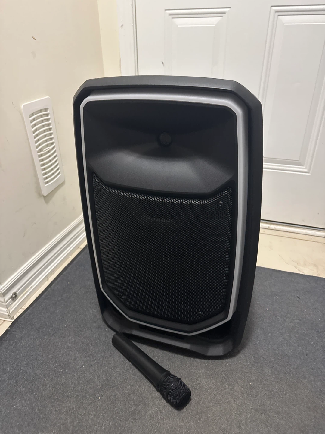 Portable PA Speaker with Microphone