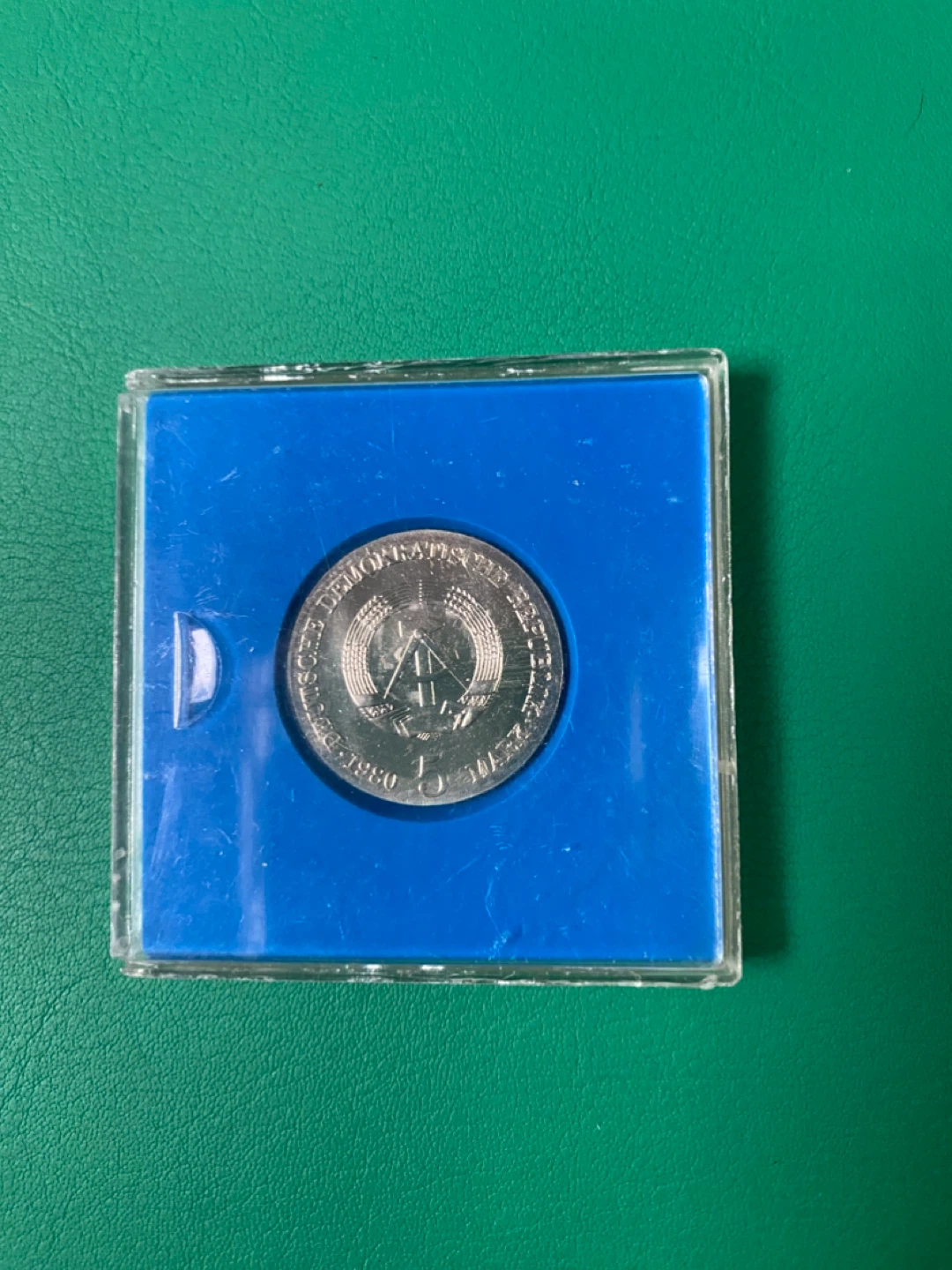 East German 5 Mark Coin 1980 - photo 2