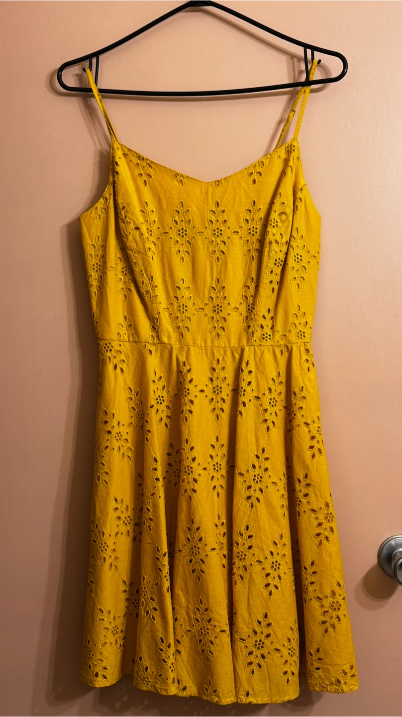 Yellow Embroidered Sundress (size M) - photo 4