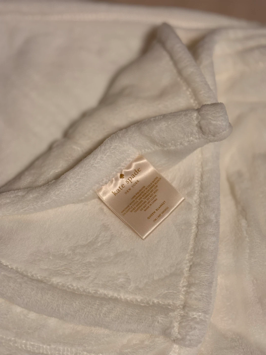 Kate Spade New York Queen Blanket - Cream