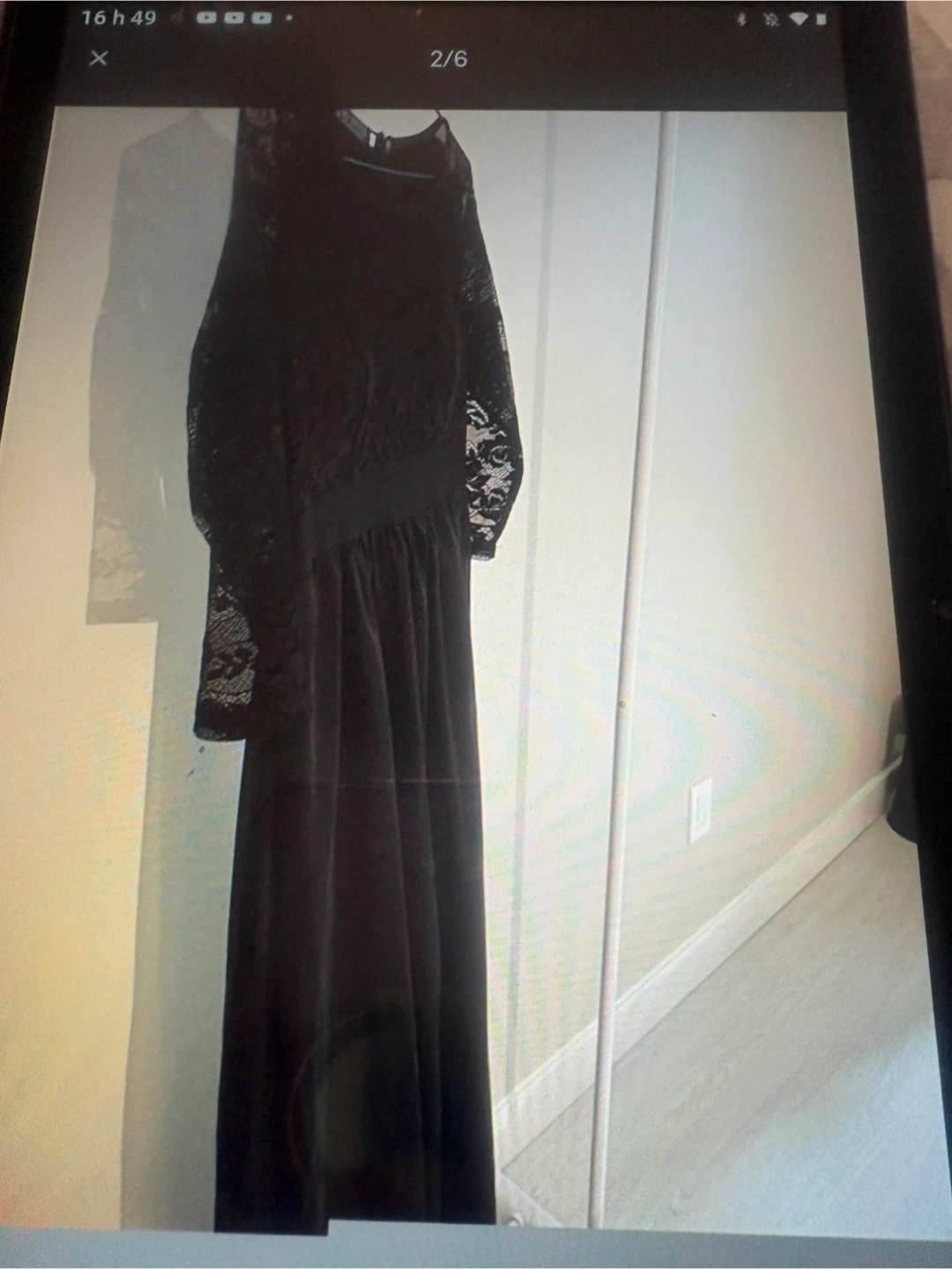 Robe longue noire avec dentelle - photo 2