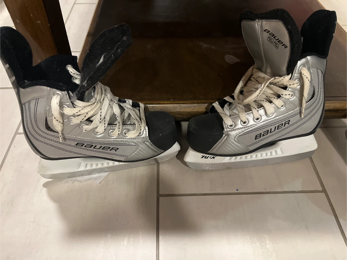 Bauer Youth Hockey Skates size 3