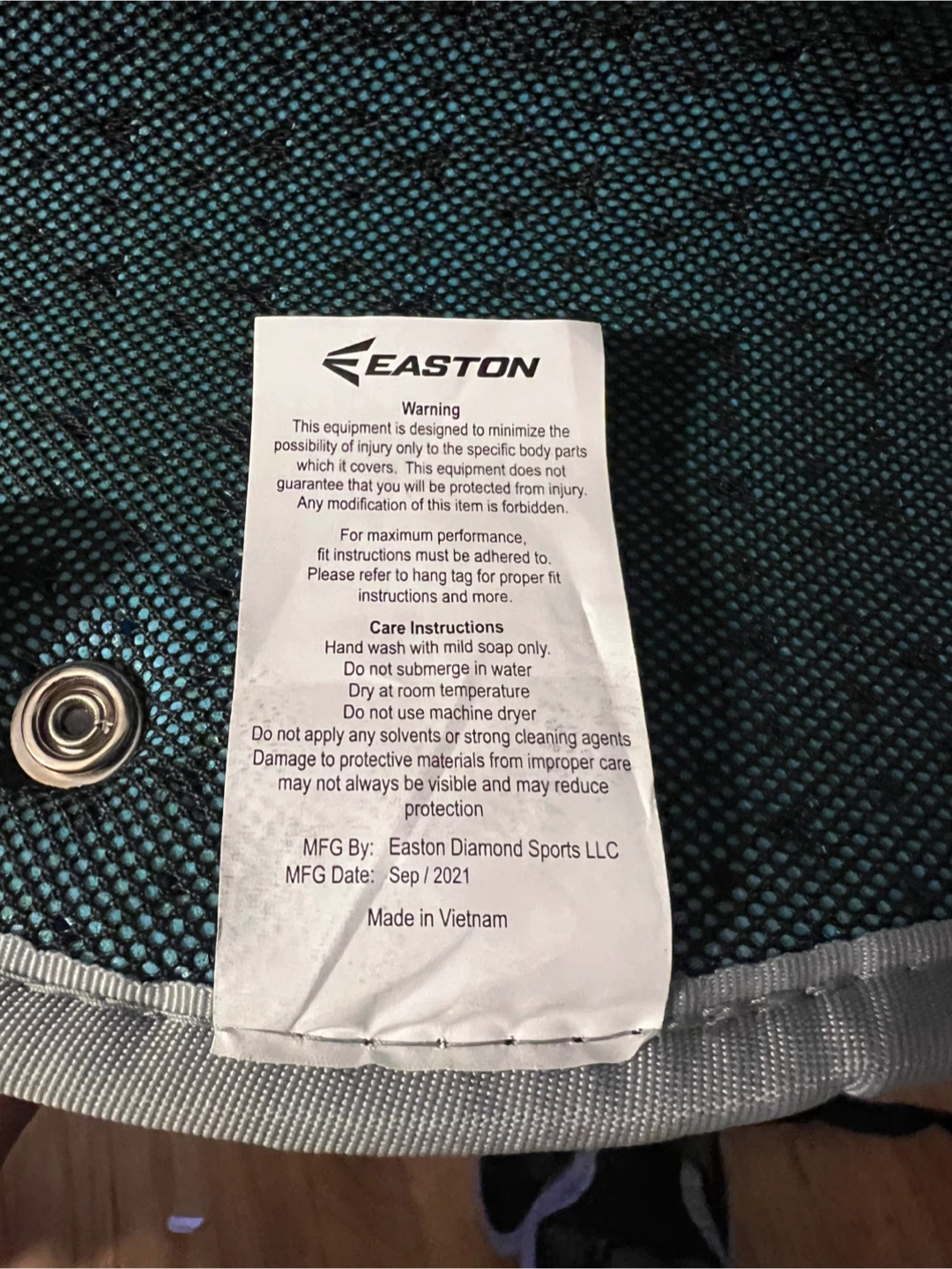 Easton Jen Schro The Fundamental Catcher's Leg Guards & Helmet - photo 3