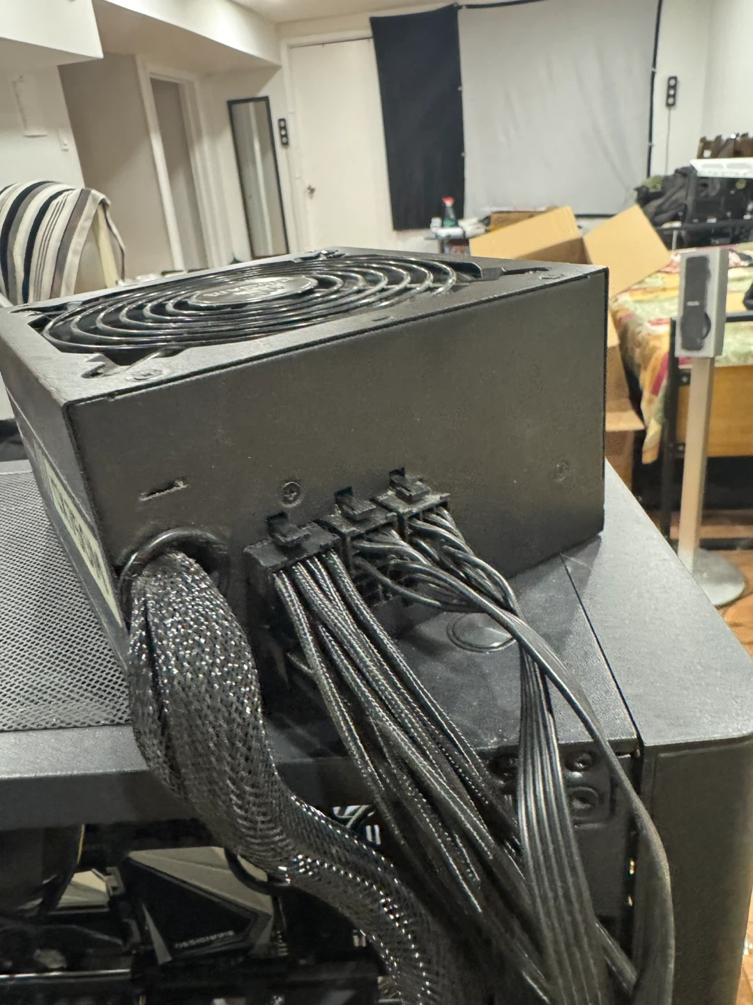 Corsair 750W Modular Power supply - photo 2