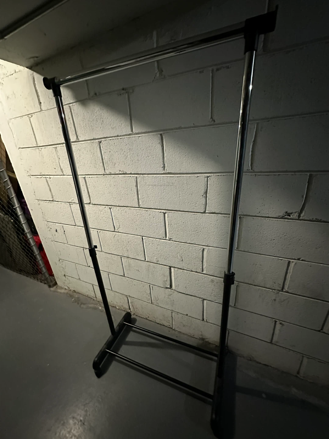 Adjustable Clothes Rack