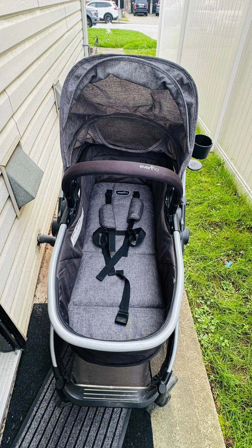 Evenflo Stroller and Car Seat Combo - photo 3